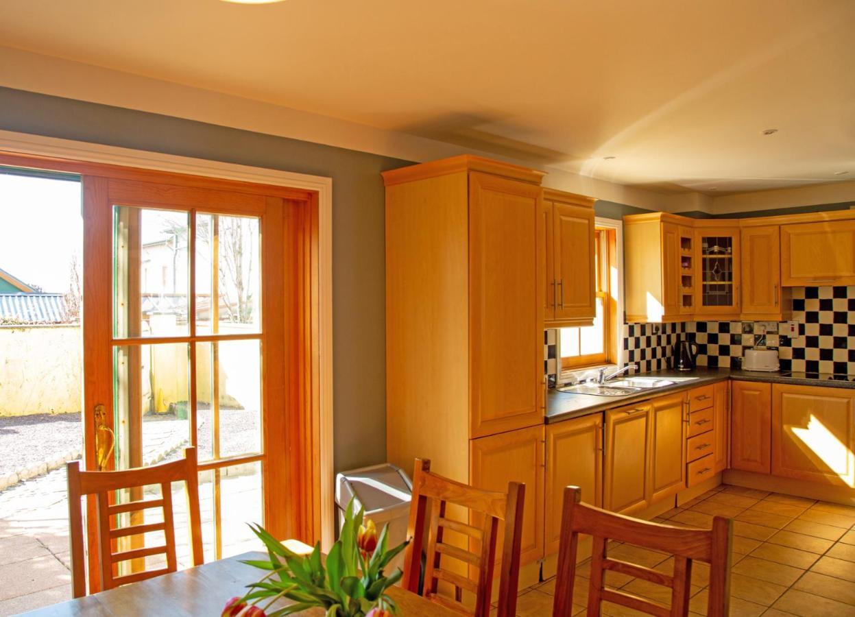 Dingle Town Holiday Home By Trident Holiday Homes Ngoại thất bức ảnh
